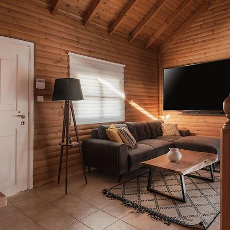 Wood House "Private Spa" Vergia Екстериор снимка